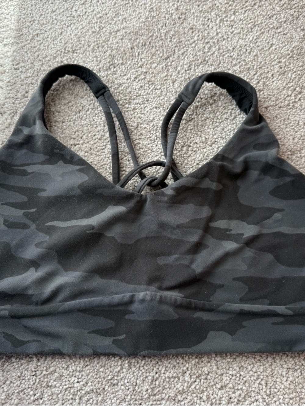 Athleta Solace Sports Bra D-DD, Black Camo